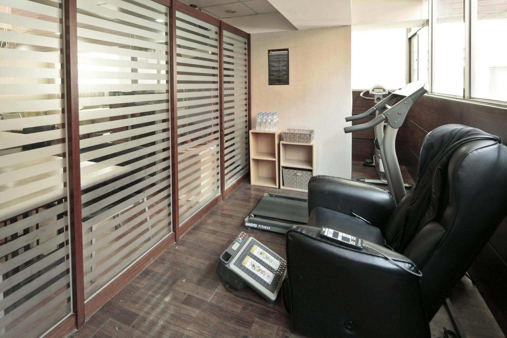 Lincoln Hotel Tainan Exterior photo